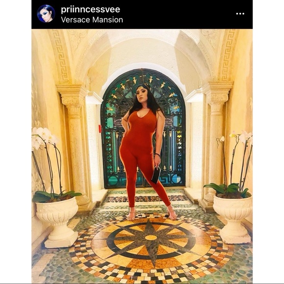 Tokyo Halter Jumpsuit - Fashion Nova - Picture 3 of 3